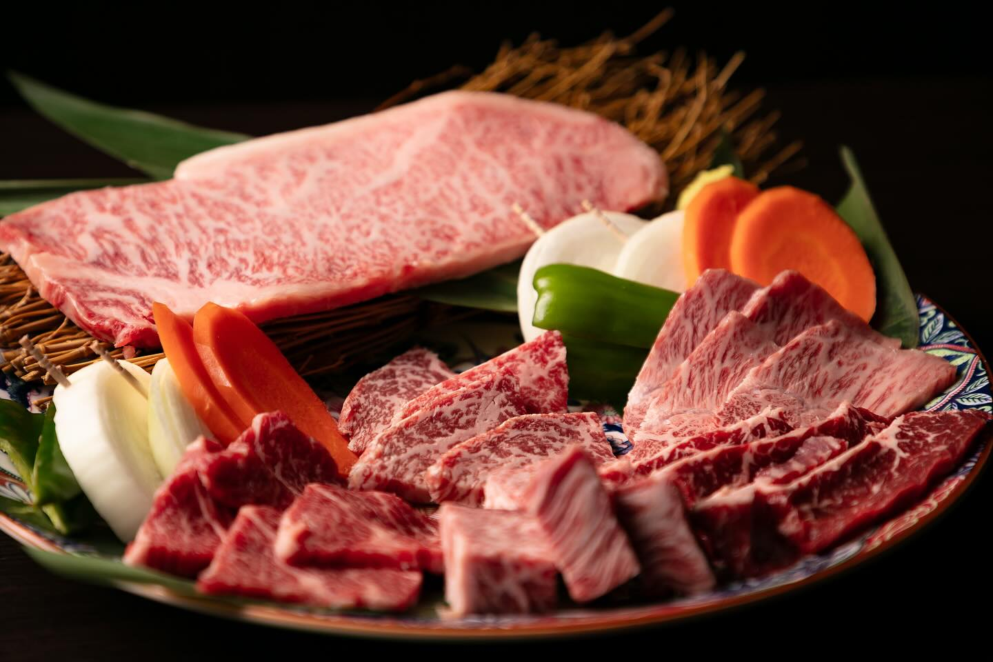 炭火焼肉 北勢 川西店